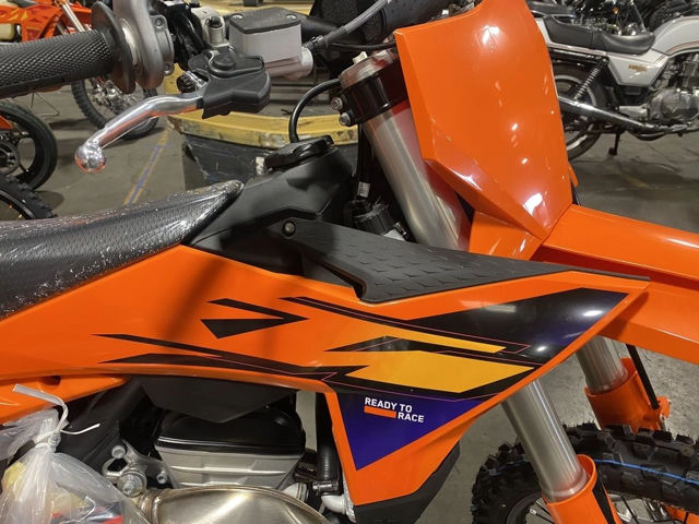 2026 KTM 250 SX-F photo 2
