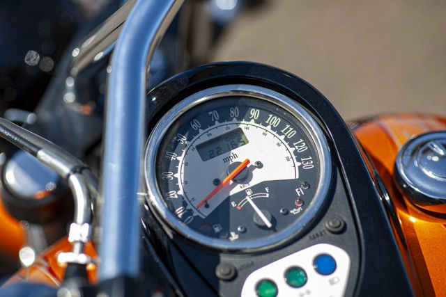 2012 Kawasaki Vulcan® 900 Classic photo 11