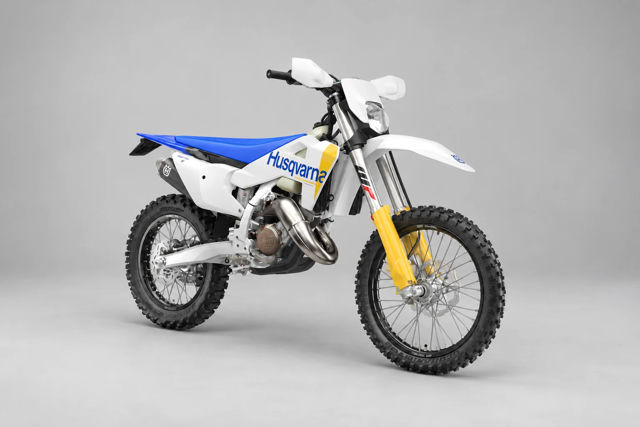 2027 Husqvarna TE 150 photo 3