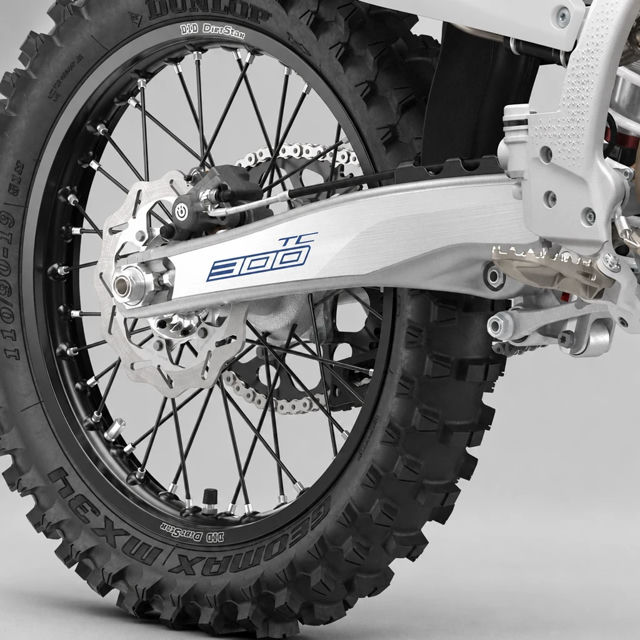 2025 Husqvarna TC 300 Heritage photo 4