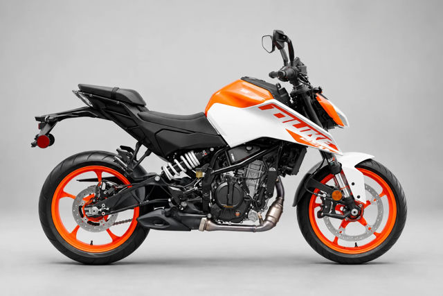 2024 KTM 250 Duke photo 2
