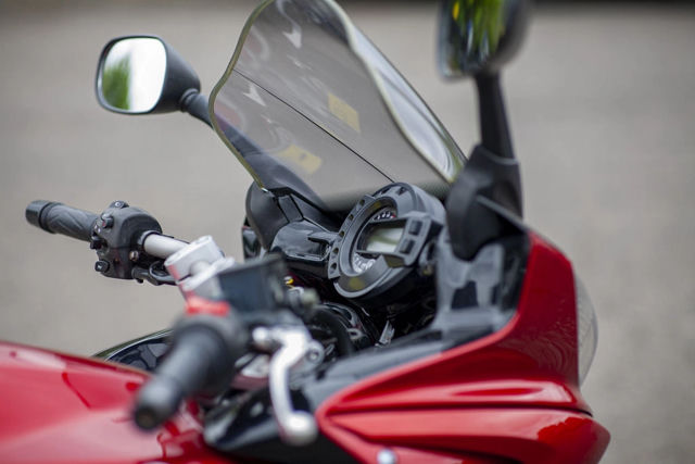 2006 Yamaha FZ 6 photo 8
