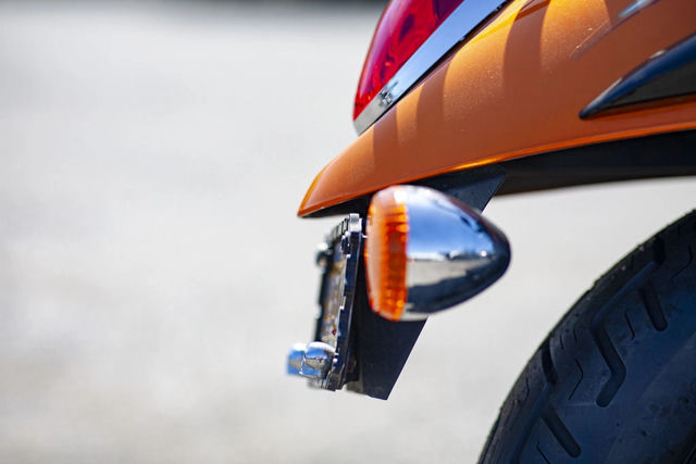 2012 Kawasaki Vulcan® 900 Classic photo 6
