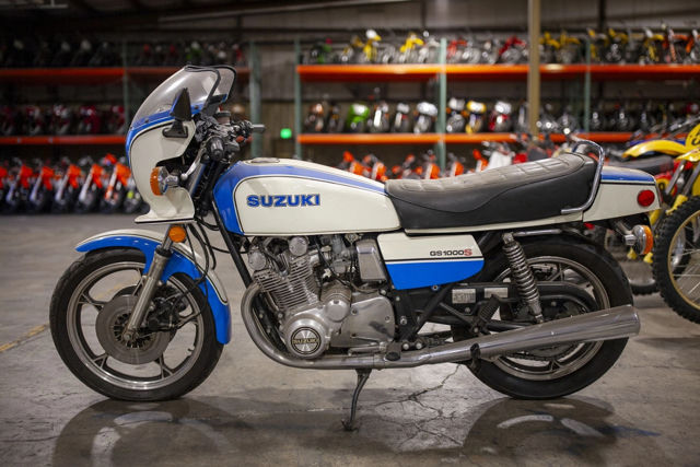 1982 Suzuki GS1000s photo 2
