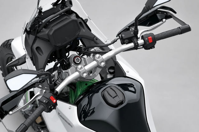 2026 Kawasaki KLE500 SE ABS photo 8