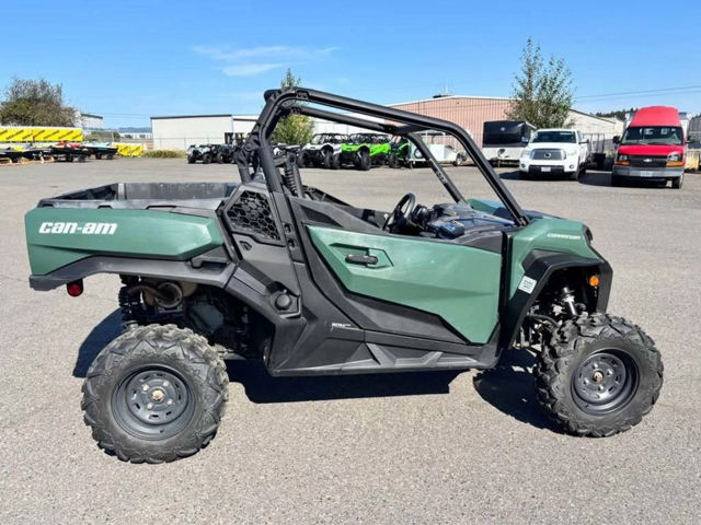 2021 Can-Am Commander DPS 1000R photo 1