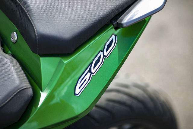 2017 Benelli TNT 600 photo 2