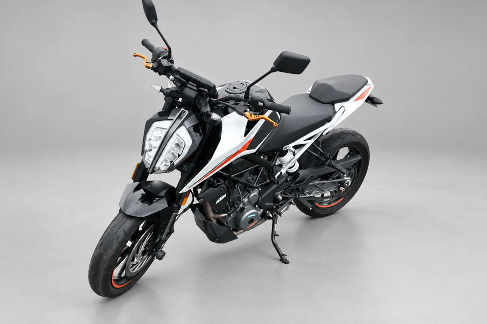 2022 KTM 390 Duke photo 1