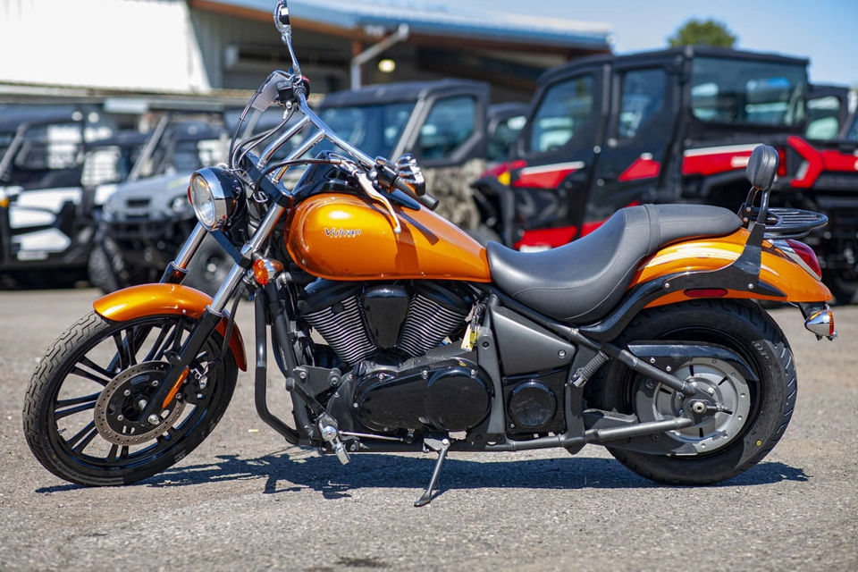 2012 Kawasaki Vulcan® 900 Classic photo 8