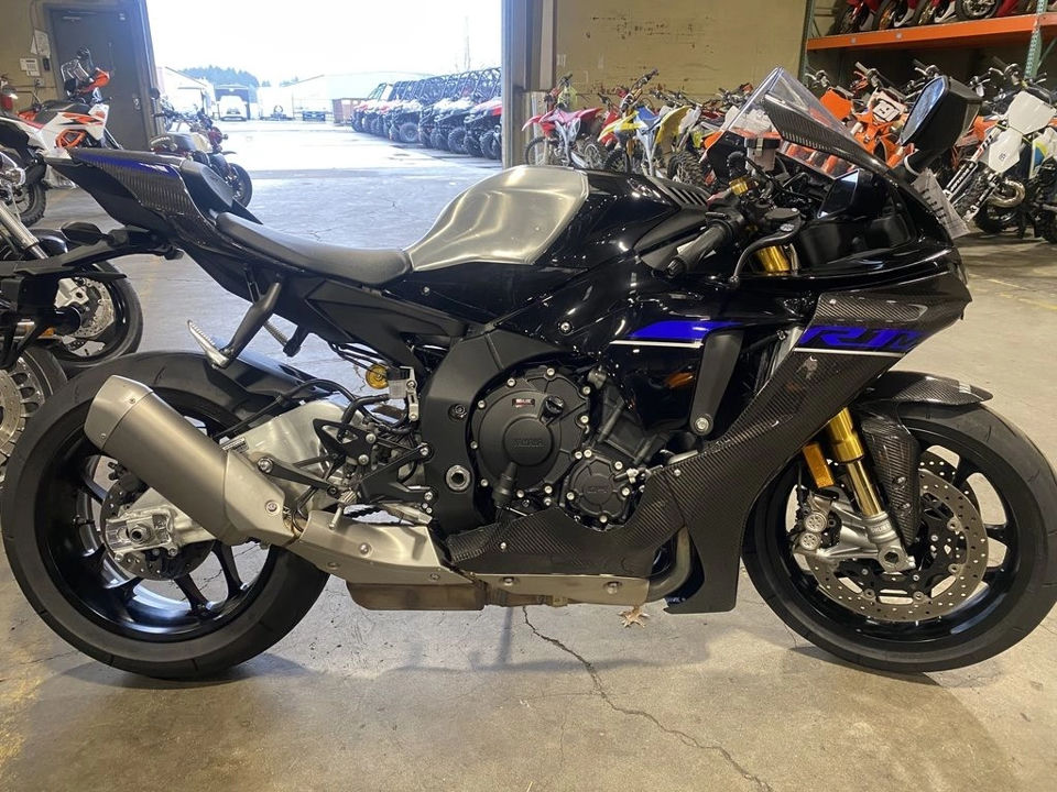 2024 Yamaha YZF-R1M photo 9