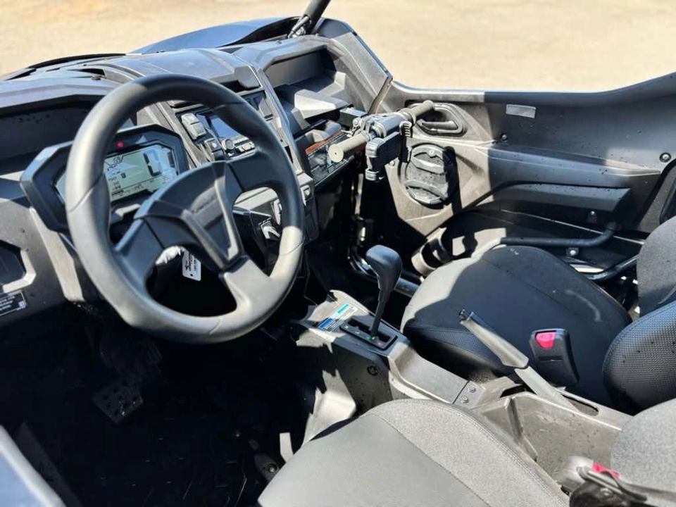 2025 Kawasaki Teryx® KRX4™ 1000 Blackout Edition photo 3