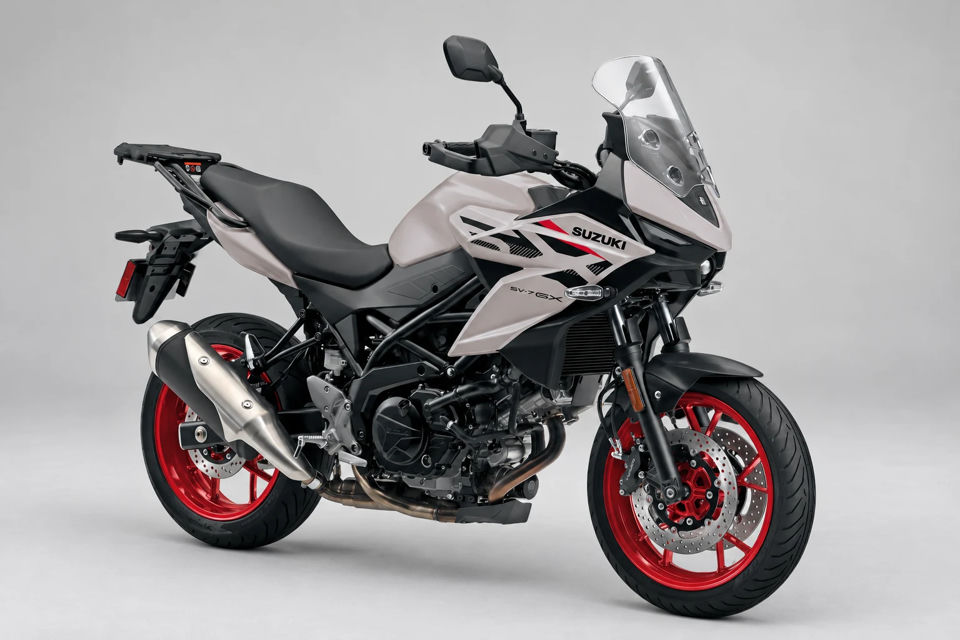 2027 Suzuki SV-7GX photo 2
