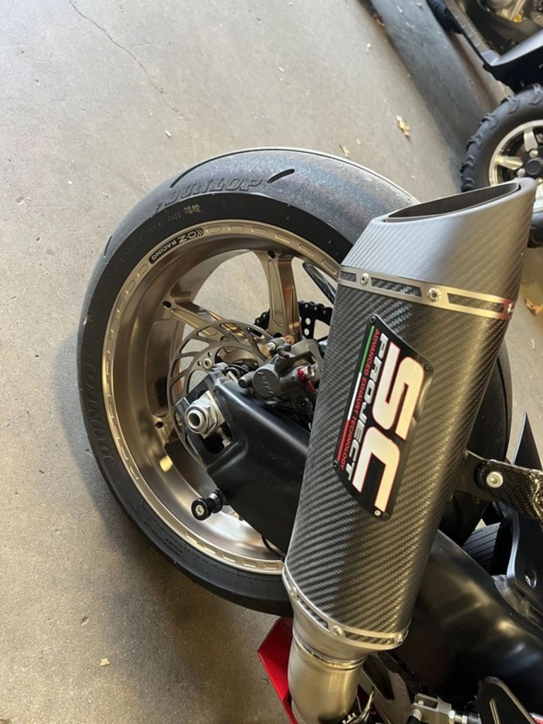 2022 Honda CBR1000RR photo 3