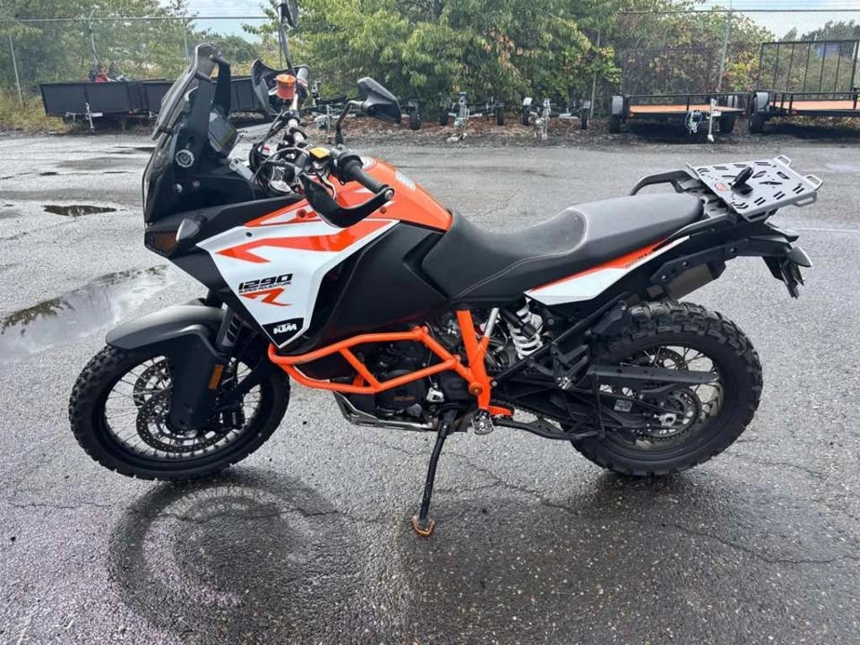 2017 KTM 1290 Super Adventure R photo 2