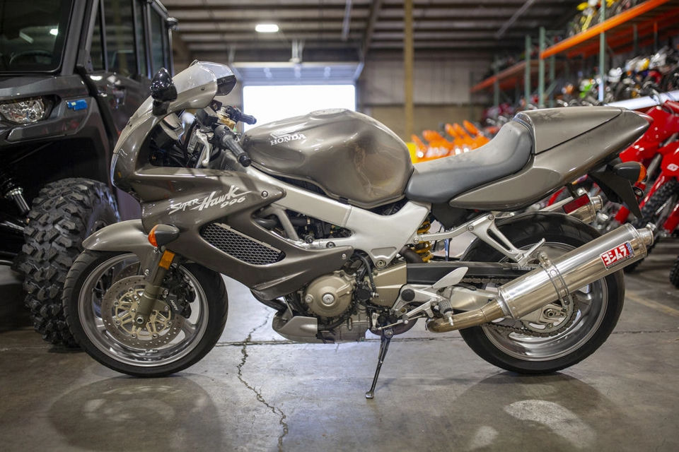 2001 Honda Superhawk photo 15