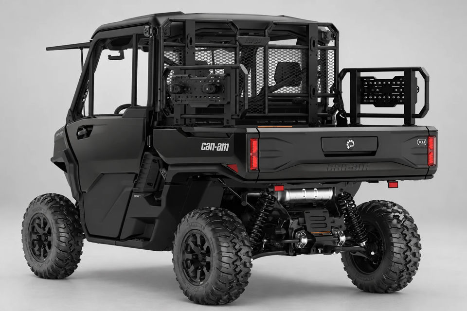 2027 Can-Am Defender XU XT CAB HD10 photo 2