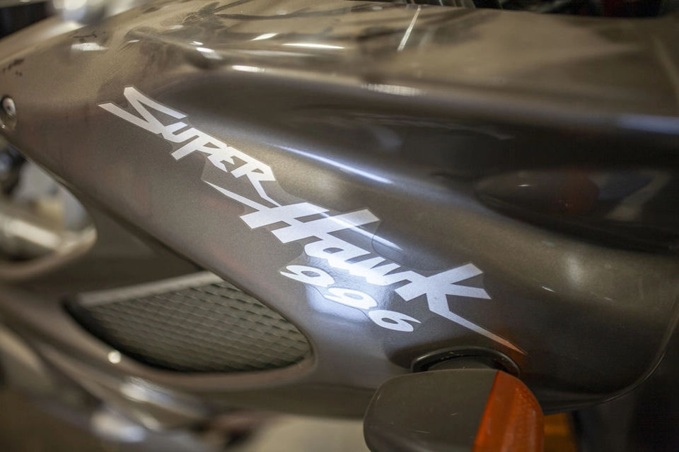 2001 Honda Superhawk photo 2