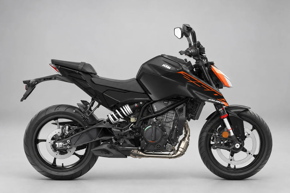 2026 KTM 250 Duke photo 1