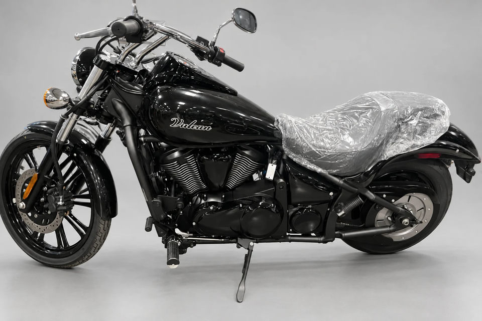 2026 Kawasaki Vulcan® 900 Custom photo 1