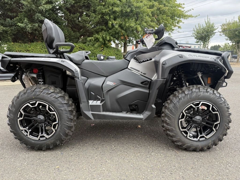 2026 Can-Am Outlander MAX XT 1000R photo 2